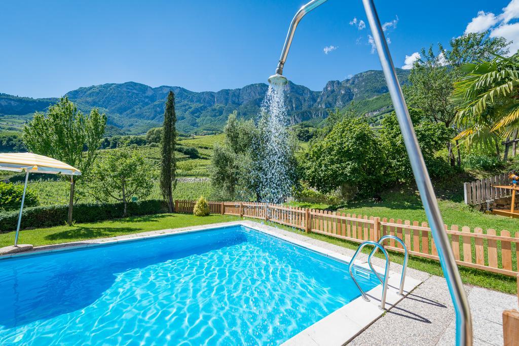 Ferienwohnungen Hof Im Feld Kurtatsch Exterior foto